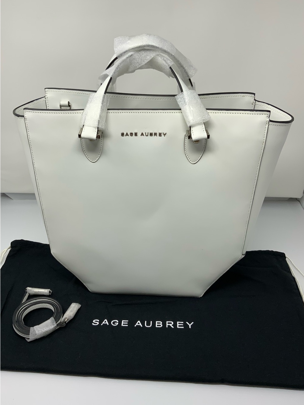 Sage Aubrey Lordes White Leather Tote Bag - Structured Everyday Carryall